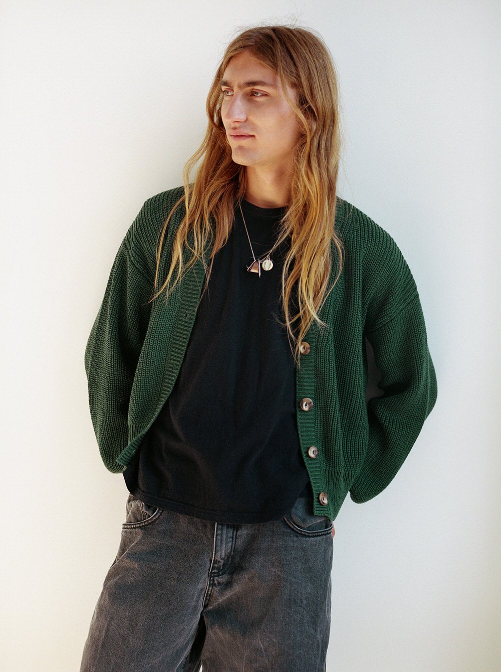 Green_buttoned_cardi